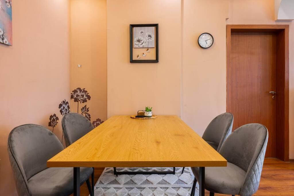 Spacious 3Bd Central Apartment Sofia Bagian luar foto